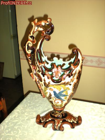 Obrázek k inzerátu: Dekorativní váza,  majoliková žardiniéra  Obrázek k inzerátu: Dekorativní váza,  majoliková žardiniéra
