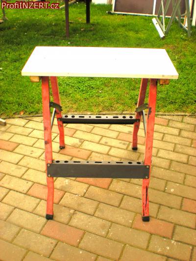 Obrázek k inzerátu: Stolek malý dílenský Obrázek k inzerátu: Stolek malý dílenský