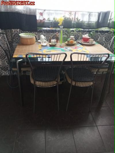 Obr�zek k inzer�tu: Prod�m sklen�n� st�l a �idle