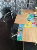 Obr�zek k inzer�tu Prod�m sklen�n� st�l a �idle